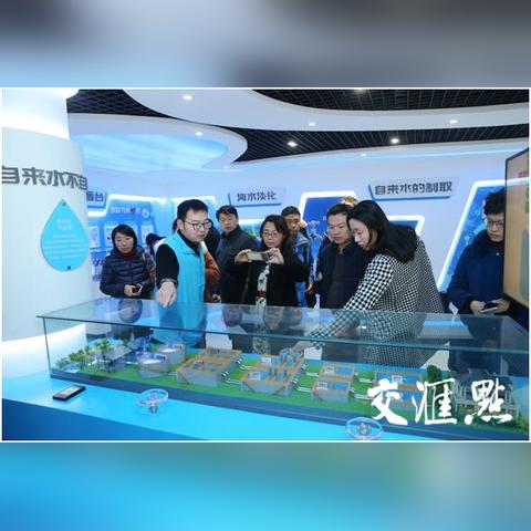 迷失蔚蓝游戏：探索未知大陆，解开神秘谜团，重返家园的冒险之旅
