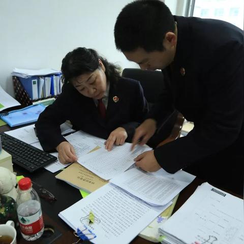 (这就是警察侦查案件怎么破案)揭秘破案秘籍：这就是警察如何巧妙运用攻略侦查拼图揭露真相